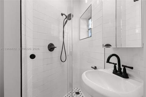 9241 Marine Dr, Cutler Bay FL - photo 21 of 39