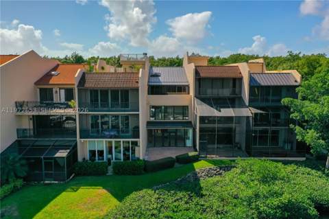 5990 Paradise Point Dr, Palmetto Bay FL - photo 10 of 83
