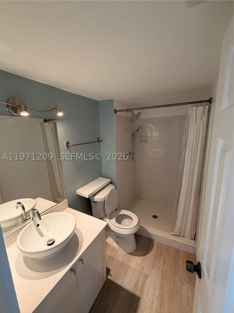 2 bedroom Condominium at 2350 NE 135th St 503, Vecino Del Mar Condo, North Miami — photo 4