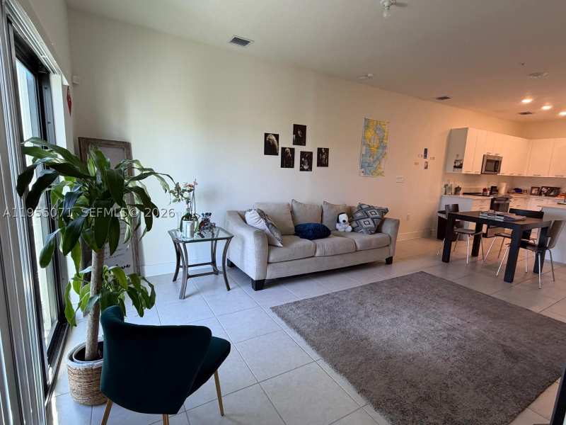 1 bedroom Condominium at 8001 NW 41st St F-310, Canarias East, Doral — photo 1