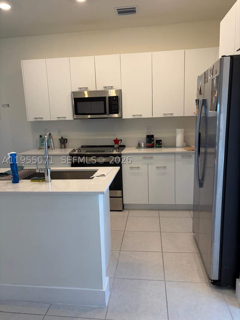 1 bedroom Condominium at 8001 NW 41st St F-310, Canarias East, Doral — photo 5