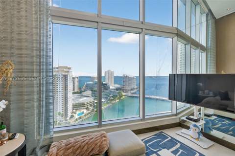 495 Brickell avenue 2201, Miami FL - photo 13 of 36
