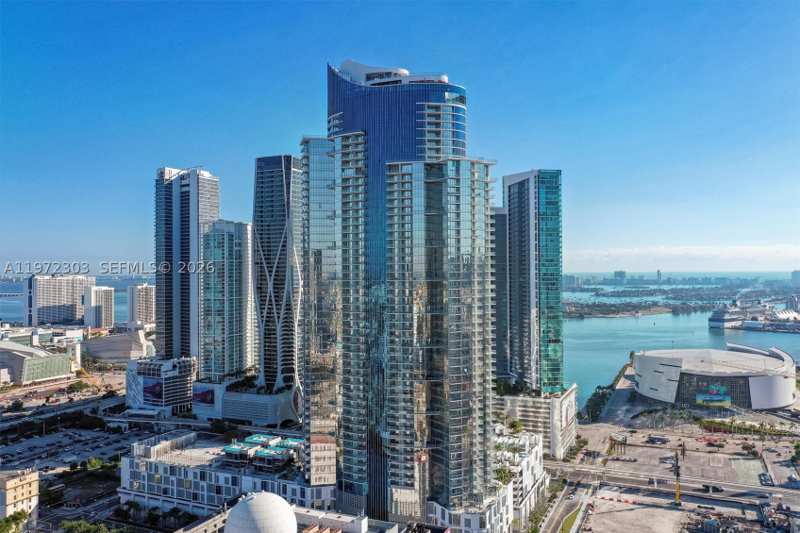 3 bedroom Condominium at 851 NE 1st Ave 1712, Paramount Miami Worldcent, Miami — photo 1