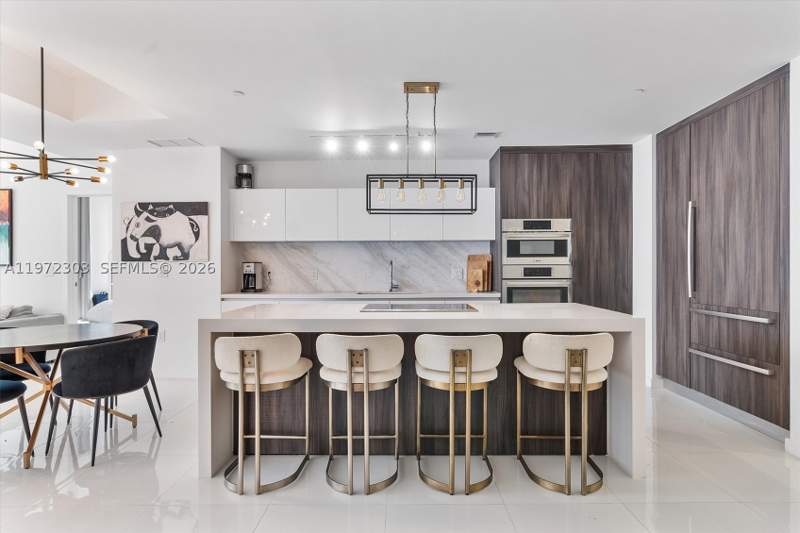 3 bedroom Condominium at 851 NE 1st Ave 1712, Paramount Miami Worldcent, Miami — photo 4