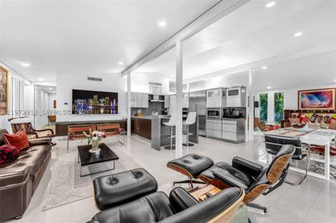 12950 SW 67th Ave, Pinecrest FL - photo 12 of 43