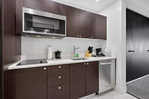 5300 NW 87th Avenue 1215, Doral FL - photo 14 of 28
