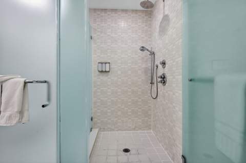 5300 NW 87th Avenue 1215, Doral FL - photo 20 of 28