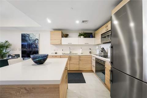 16385 Biscayne Blvd 1502, North Miami Beach FL - photo 11 of 21