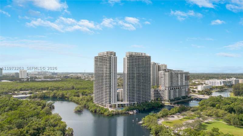 1 bedroom Condominium at 16385 Biscayne Blvd 1502, The Harbour North Condo, North Miami Beach — photo 2