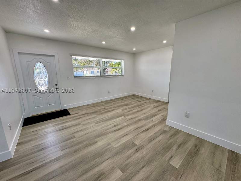 3 bedroom SingleFamilyResidence at 15715 SW 302nd Ter, Newton Heights, Homestead — photo 3