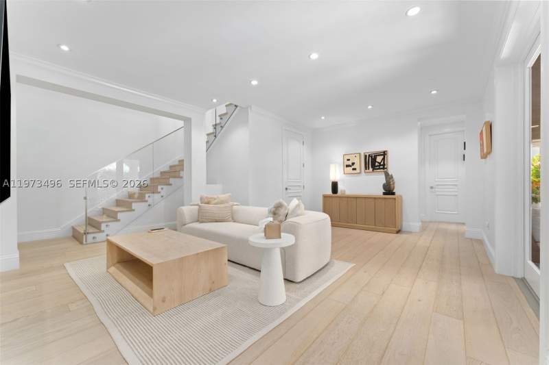 4 bedroom SingleFamilyResidence at 1210 95th Street, Bay Harbor Island, Bay Harbor Islands — photo 5
