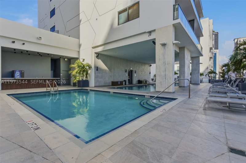 1 bedroom StockCooperative at 229 SW 9th St 407, Smart Brickell Lodging 1 C, Miami — photo 1