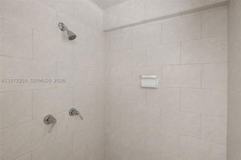 4925 Collins Ave Cu2, Miami Beach FL - photo 7 of 11