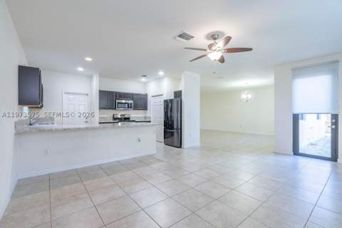 516 SE 35th Ter, Homestead FL - photo 9 of 25