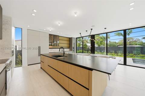 4401 SW 14th St, Miami FL - photo 10 of 89