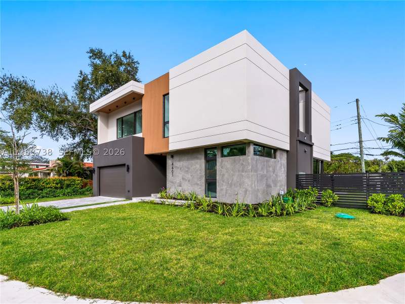 4 bedroom SingleFamilyResidence at 4401 SW 14th St, Busch Sub, Miami — photo 2