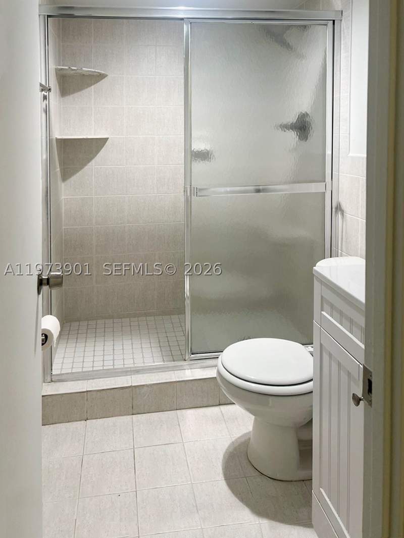 2 bedroom Condominium at 447 NE 195th St 217, Royal Oaks Condo, Miami — photo 2