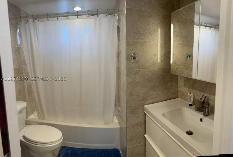 1 bedroom Condominium at 1150 NE 191st St 34, Riviera Condominium Apts, Miami — photo 3