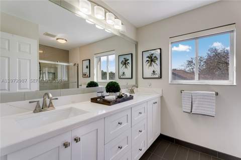 16085 SW 84th Pl, Palmetto Bay FL - photo 22 of 40