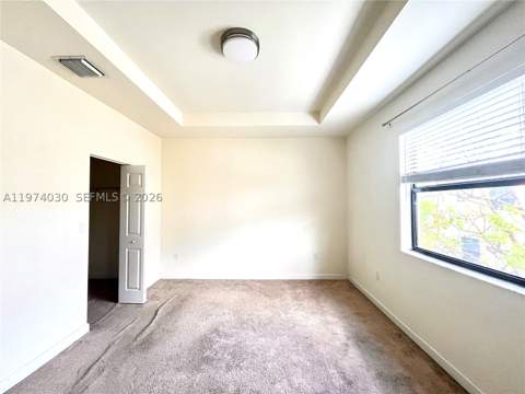 9271 W 33rd Ln, Hialeah FL - photo 9 of 23