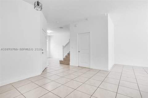 1363 NW 208th Ter, Miami Gardens FL - photo 13 of 62