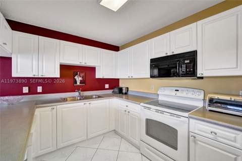 17700 N Bay Rd 805, Sunny Isles Beach FL - photo 15 of 60
