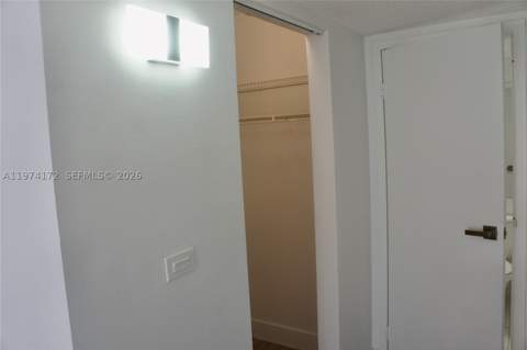 7601 E Treasure Dr 1406, North Bay Village FL - photo 14 of 20