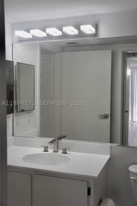 7601 E Treasure Dr 1406, North Bay Village FL - photo 20 of 20