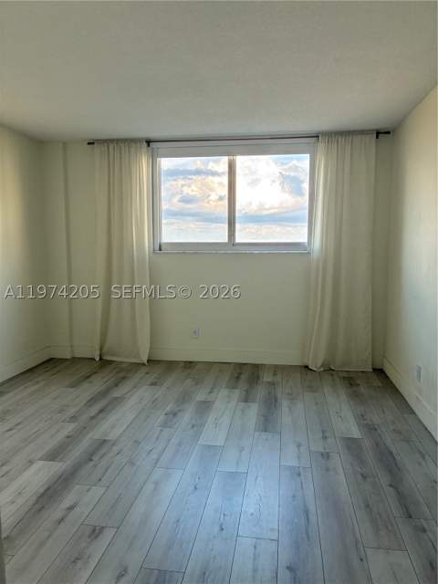 19380 Collins Ave 718, Sunny Isles Beach FL - photo 20 of 33