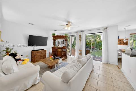 7436 SW 188th Ln, Cutler Bay FL - photo 9 of 61