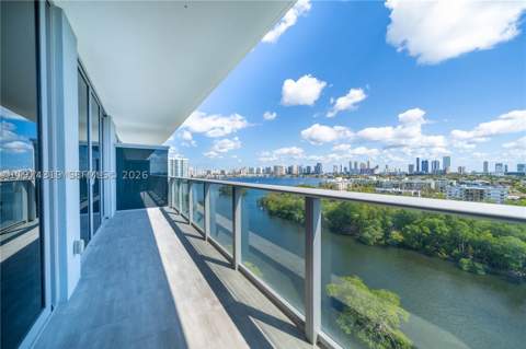 16385 Biscayne Blvd 1120, North Miami Beach FL - photo 22 of 22