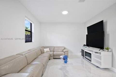 178 SE 33rd Ter, Homestead FL - photo 12 of 34