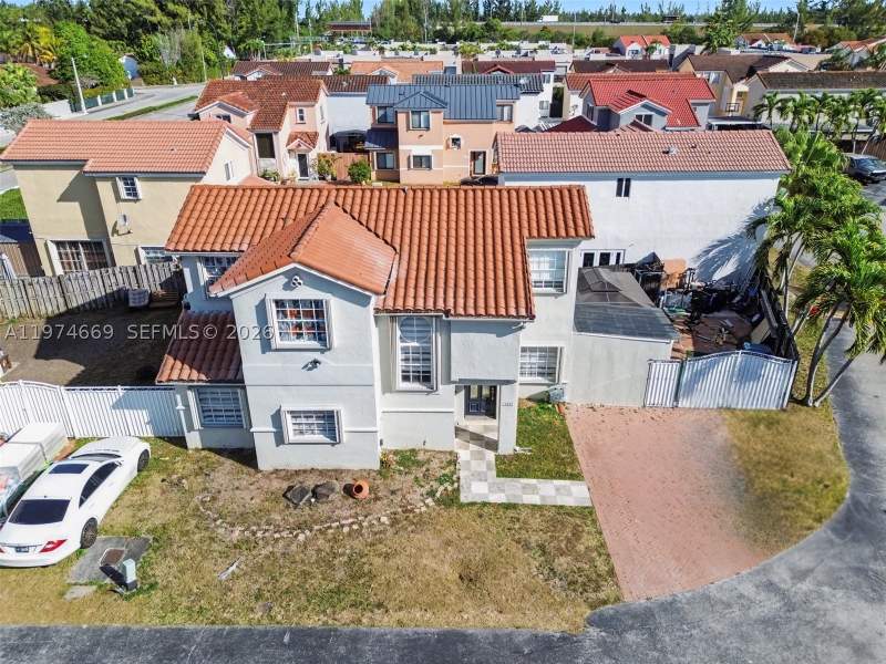 3 bedroom SingleFamilyResidence at 12689 NW 10th Way, Lake Pointe Sec 4, Miami — photo 2