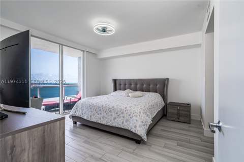 50 Biscayne Blvd 3106, Miami FL - photo 7 of 33