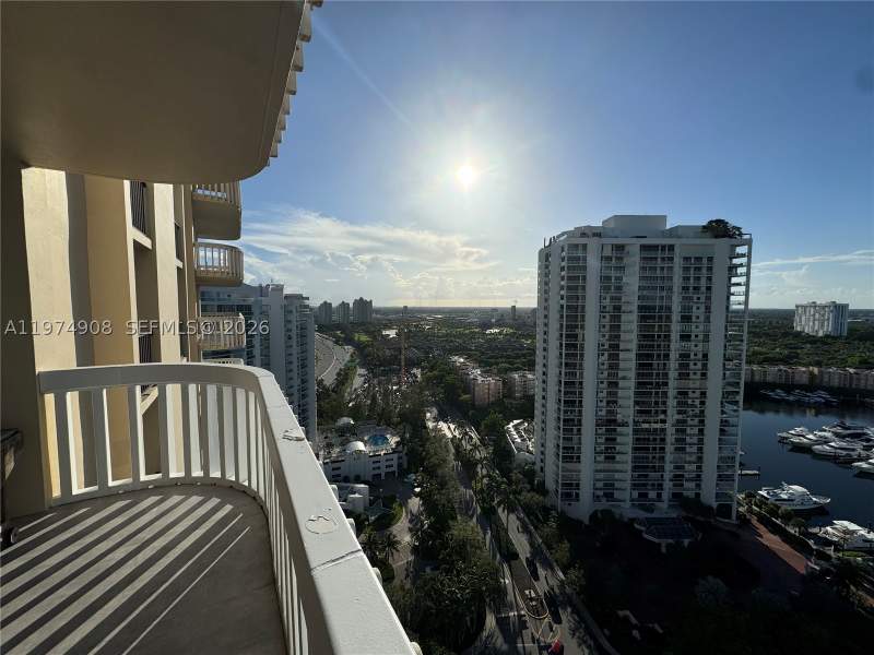 1 bedroom Condominium at 19355 Turnberry Way 23C, Turnberry Towers Condo, Aventura — photo 2