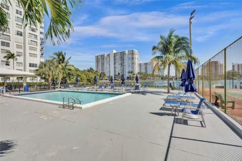 2750 NE 183rd St 406, Aventura FL - photo 15 of 24