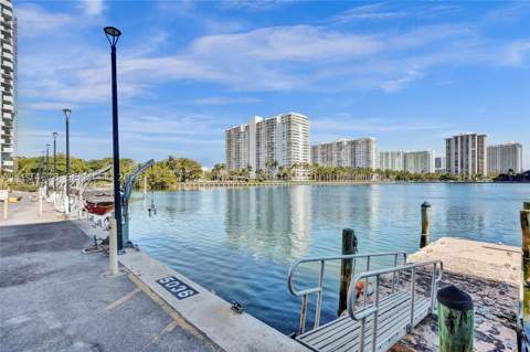 2750 NE 183rd St 406, Aventura FL - photo 20 of 24