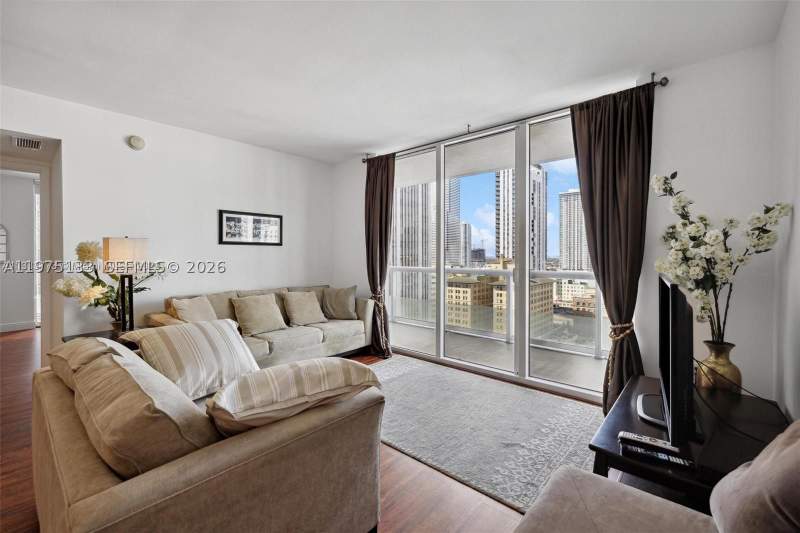 2 bedroom Condominium at 50 Biscayne Blvd 2111, 50 Biscayne Condo, Miami — photo 3