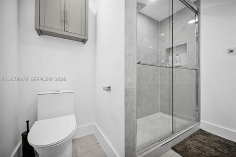 1021 NE 82nd Ter, Miami FL - photo 16 of 49