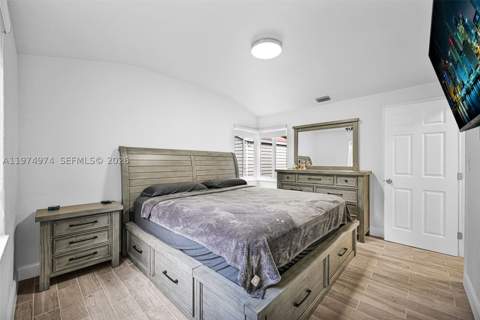 1021 NE 82nd Ter, Miami FL - photo 18 of 49