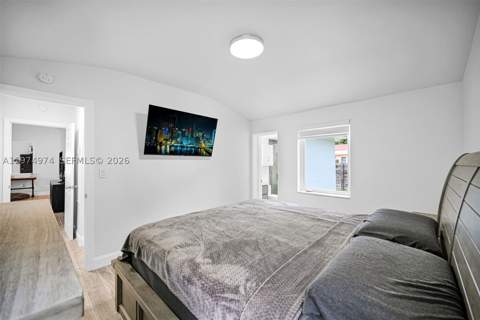 1021 NE 82nd Ter, Miami FL - photo 19 of 49