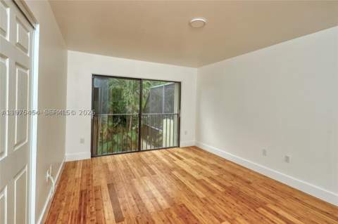 3905 Adra Ave J-46B, Doral FL - photo 10 of 25