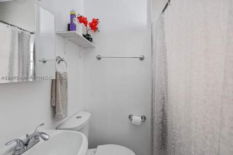 335 Ocean Dr 310, Miami Beach FL - photo 10 of 10