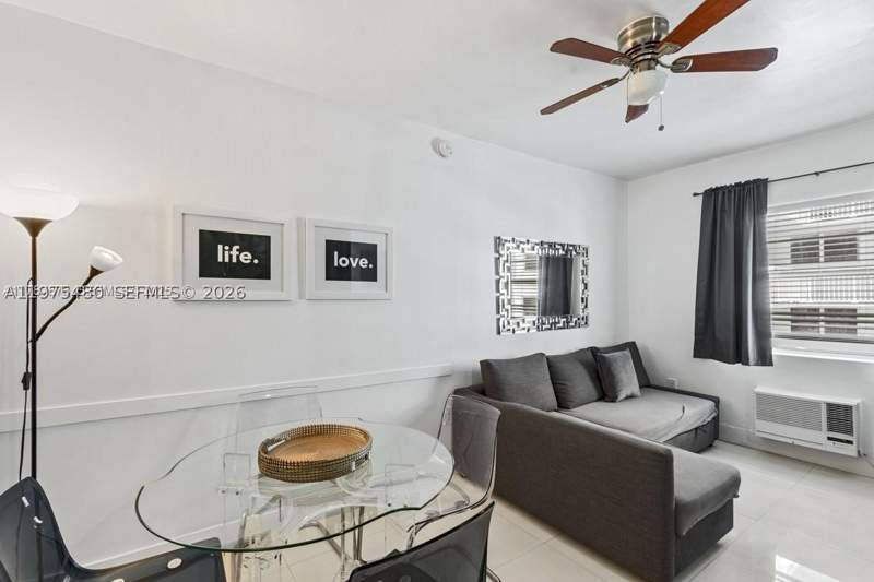 1 bedroom Condominium at 335 Ocean Dr 310, Ocean Walk On South Beach, Miami Beach — photo 2