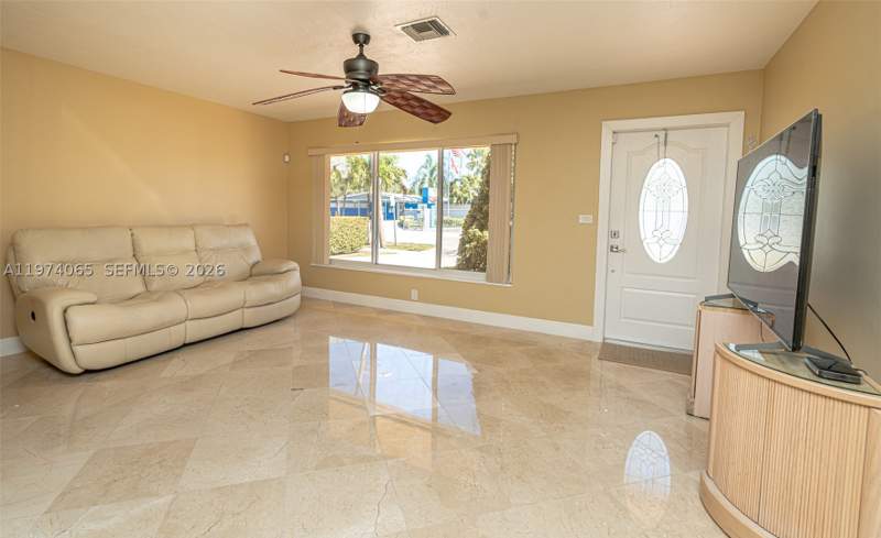 4 bedroom SingleFamilyResidence at 4600 SW 104th Ave, Heftler Homes Sec 2, Miami — photo 5