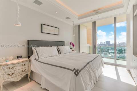 1455 Ocean Dr 1607, Miami Beach FL - photo 12 of 25
