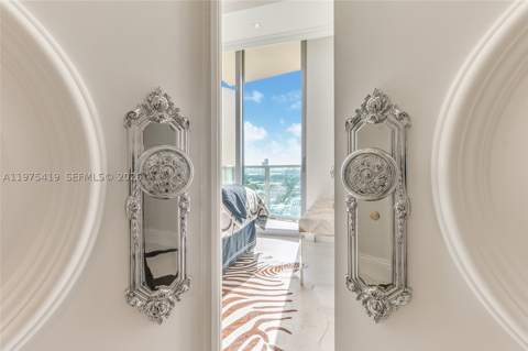 1455 Ocean Dr 1607, Miami Beach FL - photo 13 of 25