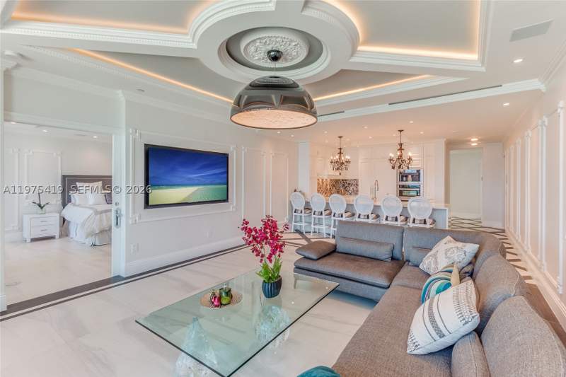 3 bedroom Condominium at 1455 Ocean Dr 1607, Il Villaggio On South Beac, Miami Beach — photo 4