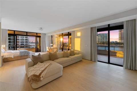 7043 Fisher Island Dr 7043, Miami Beach FL - photo 10 of 48