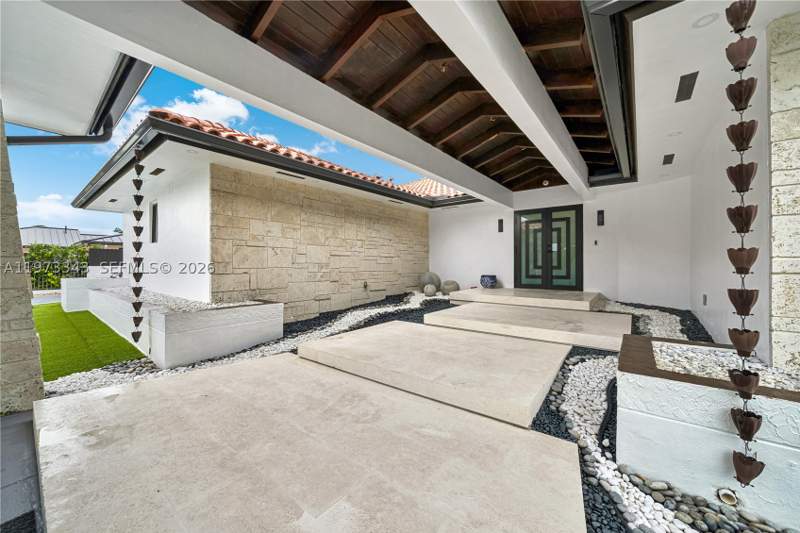 7 bedroom SingleFamilyResidence at 3265 SW 129th Ave, J G Heads Farms Unit A, Miami — photo 5